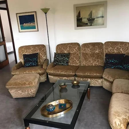 Attico Leonardo, A Due Passi Da Centro E Stazione Rávena